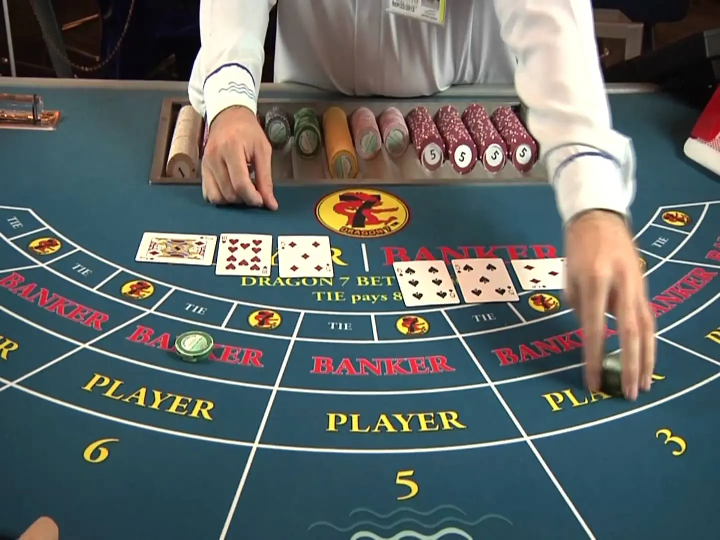 Đếm bài trong baccarat
